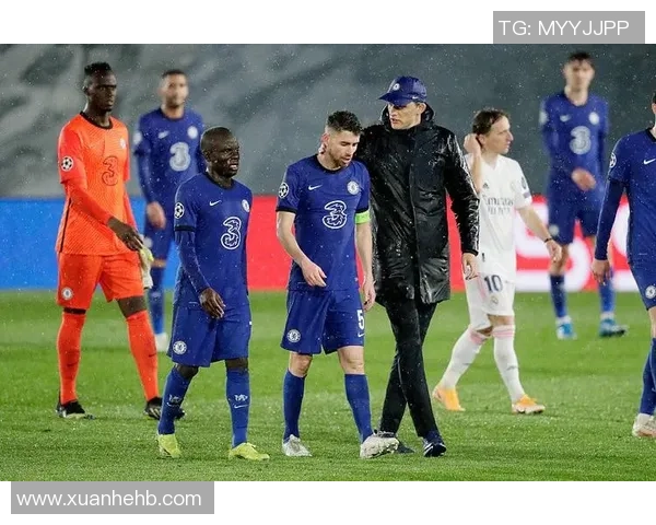 曼联与伊斯坦布尔激战正酣赛果揭晓引发球迷热议